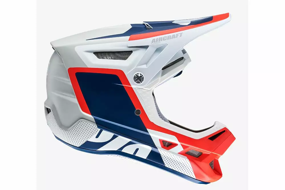 PROTECTIVE GEAR 100% Aircraft Downhill MIPS Helmet-Tera 1 PROTECTIVE GEAR 100% Aircraft Downhill MIPS Helmet-Tera