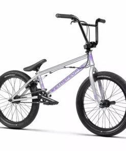 FREESTYLE BIKES We The People 2023 Versus 20.65"TT BMX Freestyle Bike-Hologram Silver