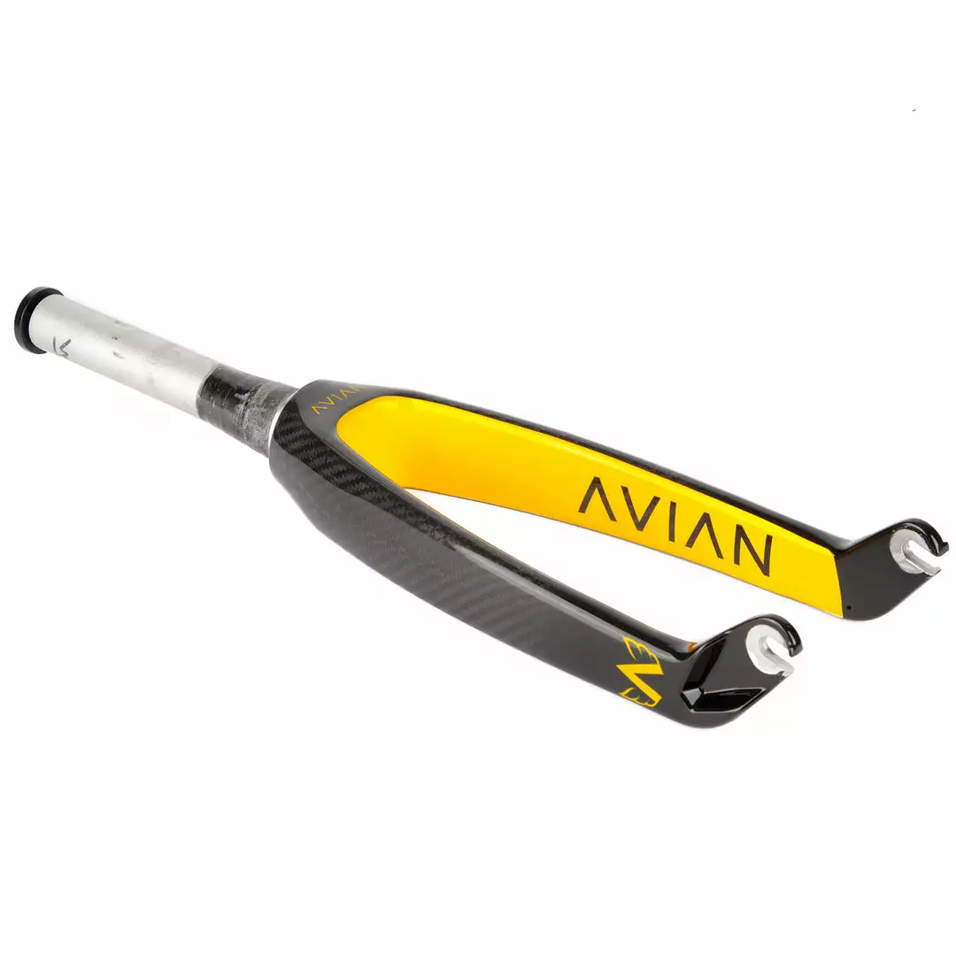 Forks Avian Versus Tapered Carbon Pro Fork-24"-10mm 3 Forks Avian Versus Tapered Carbon Pro Fork-24"-10mm