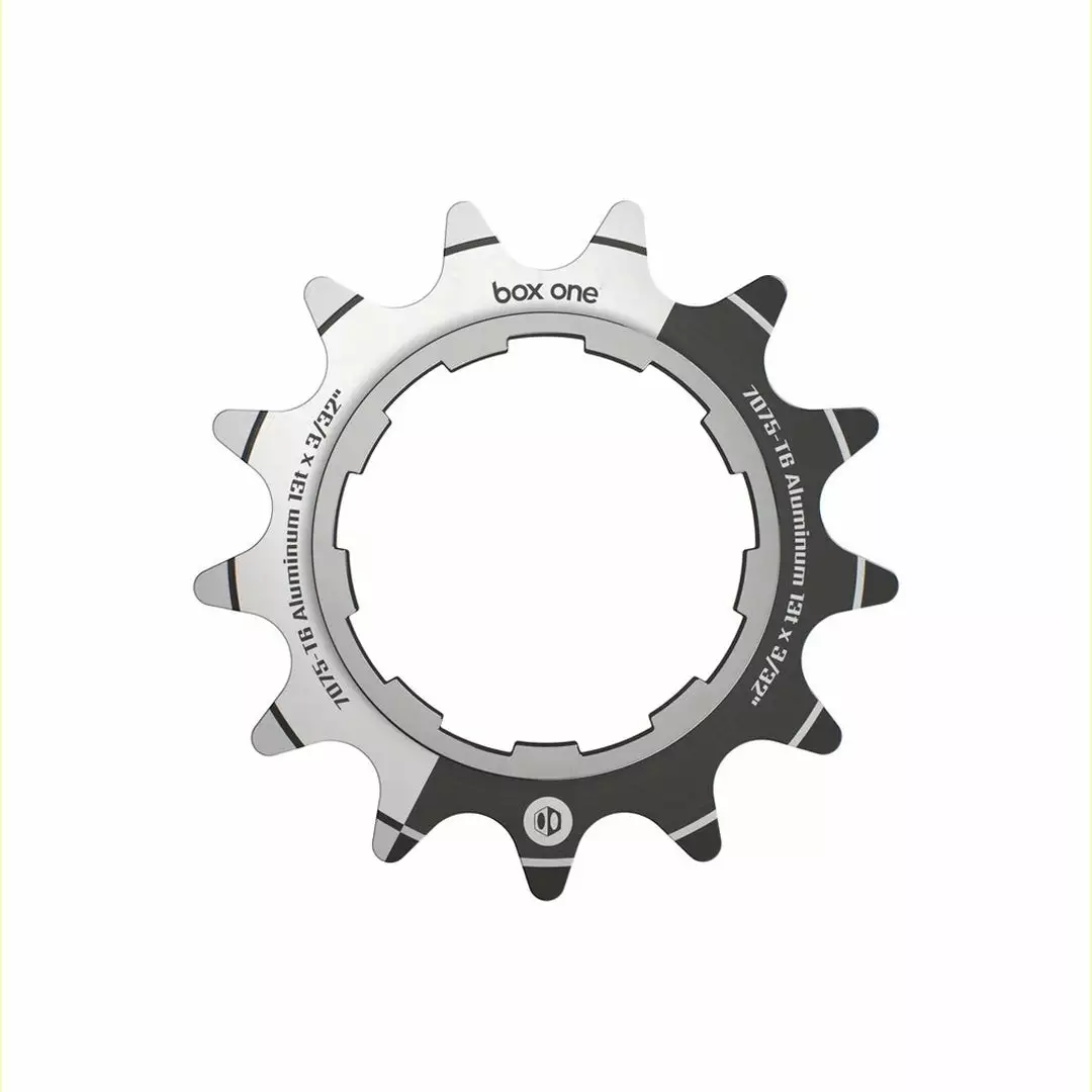 Cogs/Drivers/Freewheels Box One 3/32" CNC Alloy 7075 Cog-Black/Silver 1 Cogs/Drivers/Freewheels Box One 3/32" CNC Alloy 7075 Cog-Black/Silver
