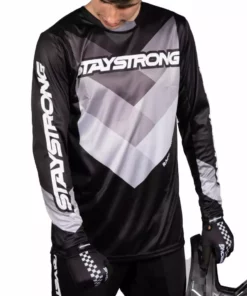 Stay Strong Chevron Jersey-Black