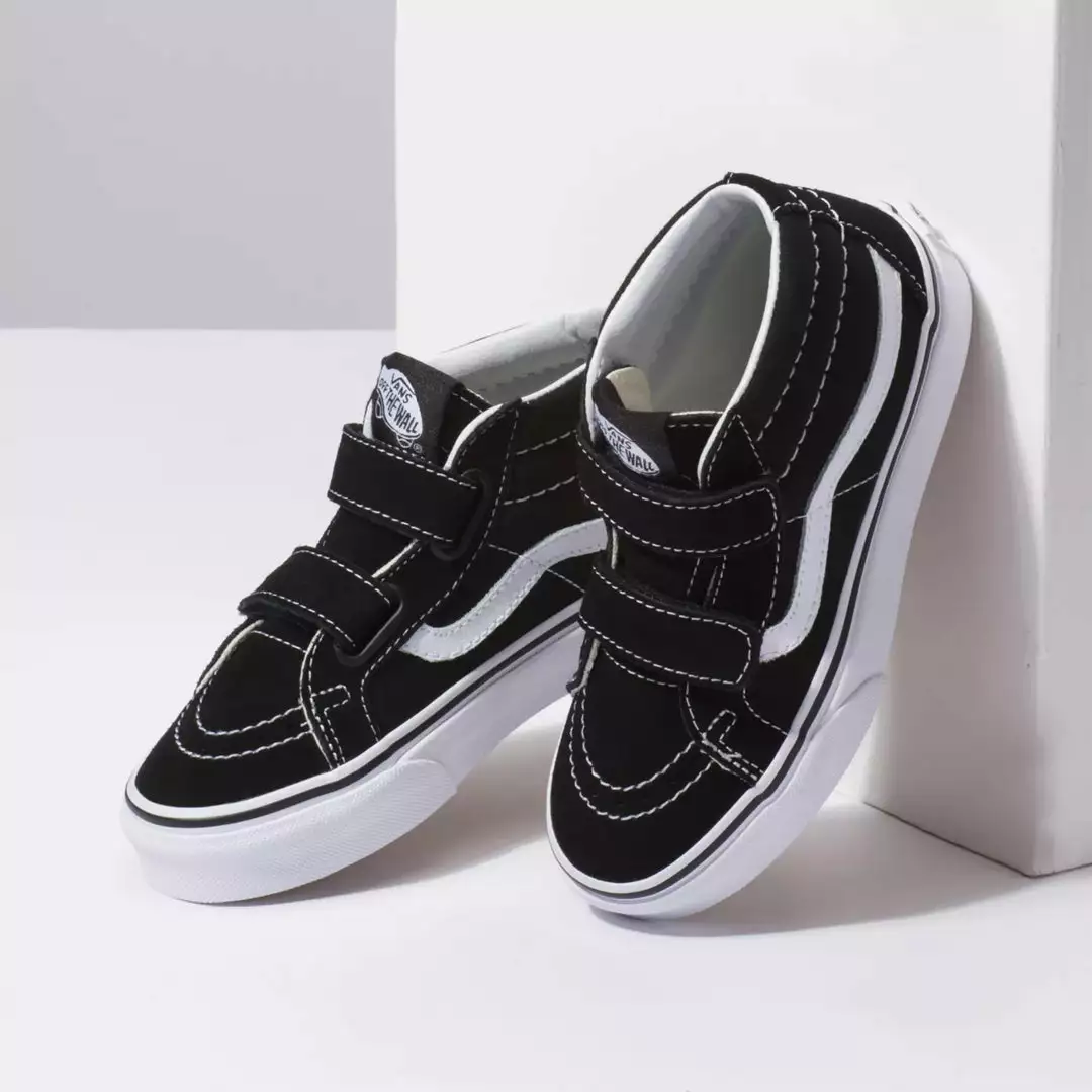 Vans SK8-Mid Reissue V Canvas & Suede Kids Shoes-Black/White 4 Vans SK8-Mid Reissue V Canvas & Suede Kids Shoes-Black/White
