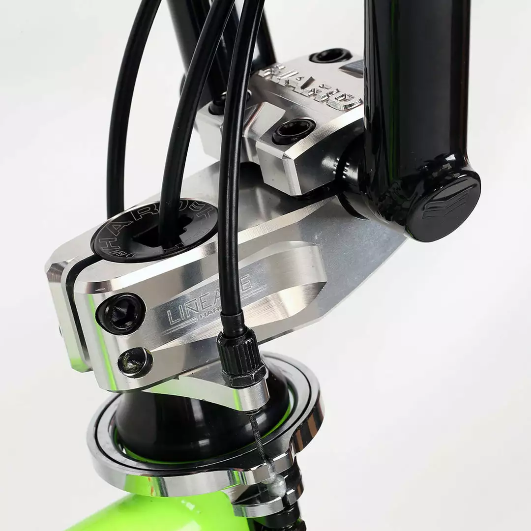 Haro Lineage Sport Bashguard 21"TT BMX Freestyle Bike-Neon Green FREESTYLE BIKES 3 Haro Lineage Sport Bashguard 21"TT BMX Freestyle Bike-Neon Green FREESTYLE BIKES