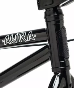 DK Aura 18
