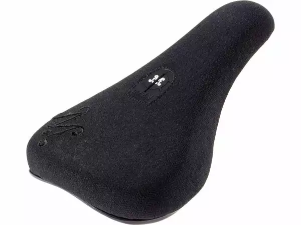 Madera Badge Pivotal Seat-Black Seats 1 Madera Badge Pivotal Seat-Black Seats