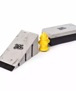 J&R Bicycles, Inc. Tech Deck Build A Park-Kicker/Funbox/Hydrant 6 J&R Bicycles, Inc. Tech Deck Build A Park-Kicker/Funbox/Hydrant